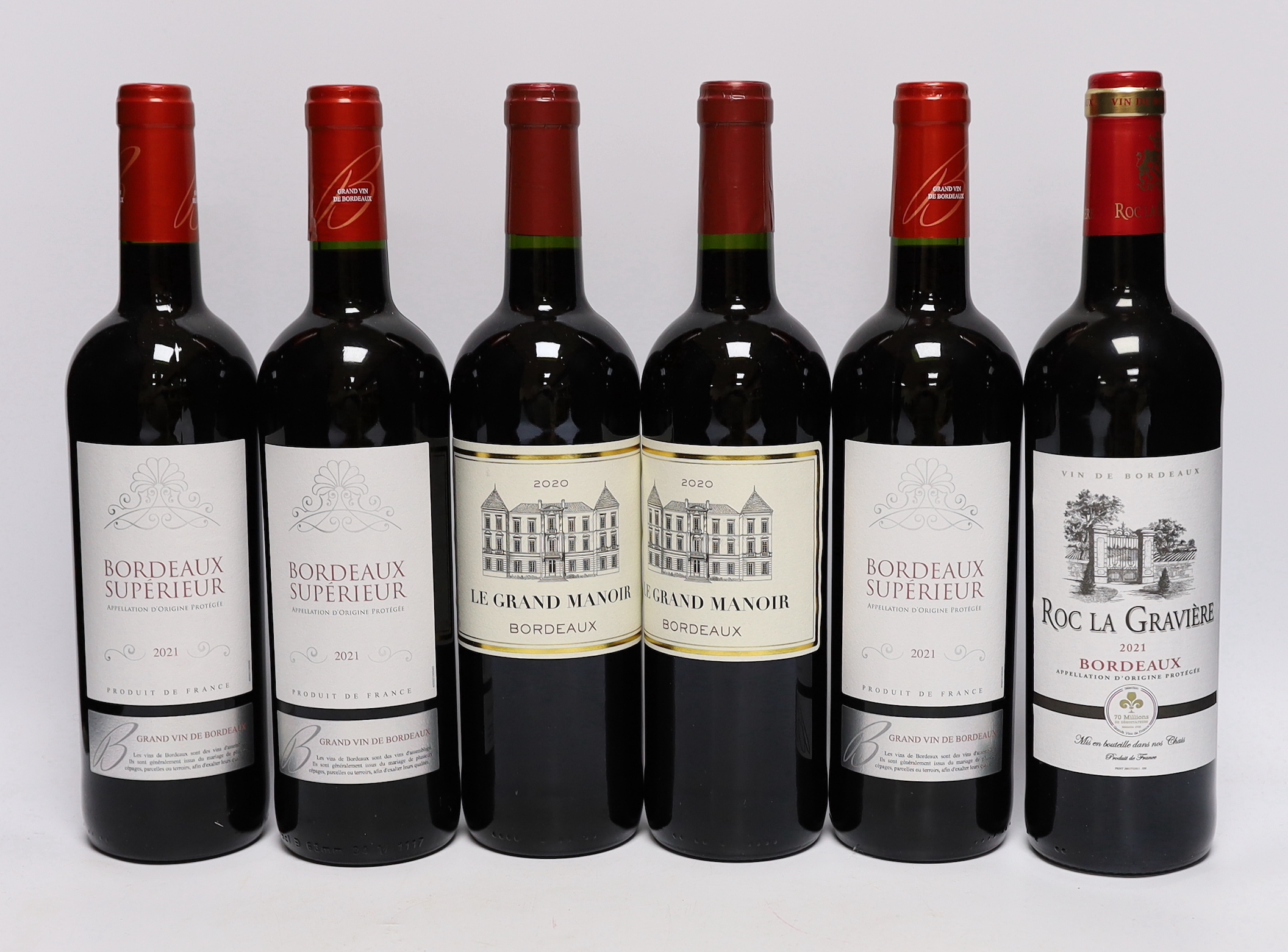 Sixteen bottles of wine including Terrasse de Naudinot 2017 and Le Grand Manoir Bordeaux 2020